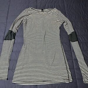 Lululemon Devotion Long Sleeve Tee